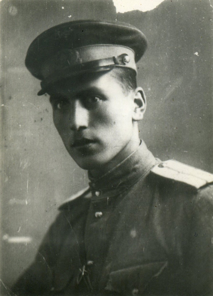 Technician-lieutenant Aleksei Pogorelov (1944)